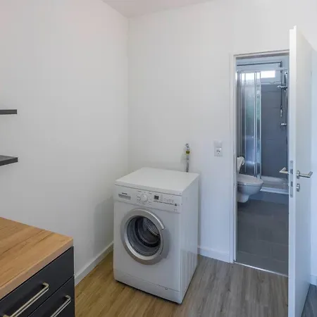 Im Herzen Von Mit Parkplatz شقة *